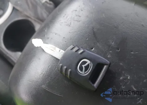 2005 Mazda Tribute S из США, поврежденный, VIN 4F2CZ06135KM61983